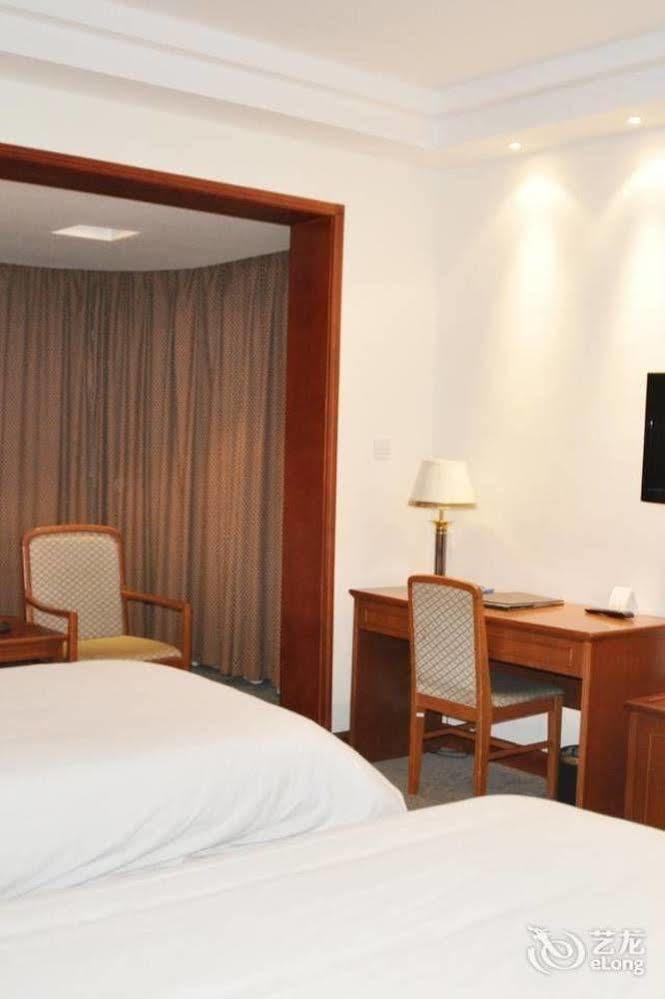 Byfond Hotel Shanghai Esterno foto