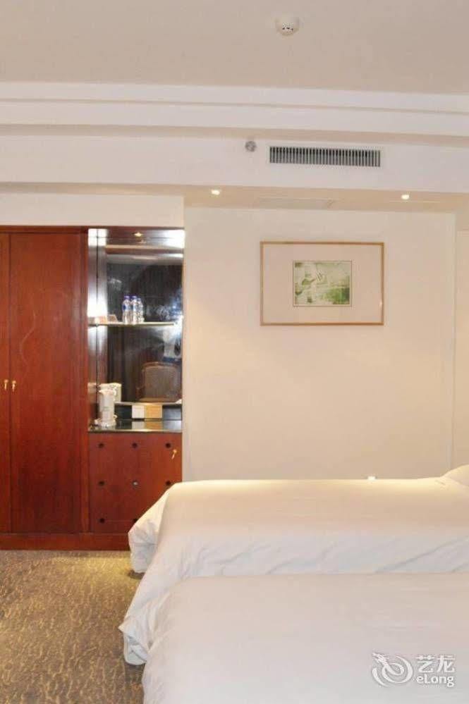 Byfond Hotel Shanghai Esterno foto